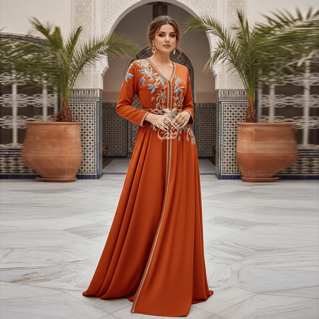 Caftan orange terracotta broderies bleues et or